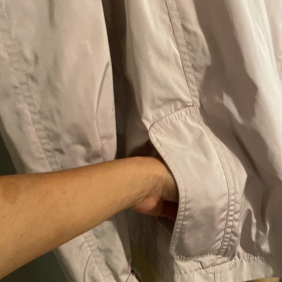 Burberry lavender raincoat like new - Picture 4 of 7